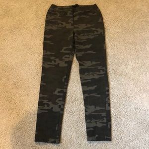Camo jeggings